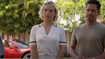 Lauren Ralph Lauren Silk-Blend Short-Sleeve Sweater worn by Juliet Higgins (Perdita Weeks) as seen in Magnum P.I. (S05E19)