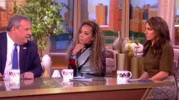 Minivestido de tweed de técnica mixta de Jason Wu usado por Alyssa Farah como se ve en The View el 3 de enero de 2024