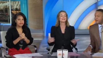 Cárdigan de punto acanalado con lazo de diamantes de imitación de H&M usado por Sheinelle Jones como se ve en Today el 5 de enero de 2024