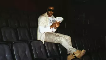 Bottes Timberland 6 » Premium portées par Rob49 dans Homebody [Vidéo officielle]