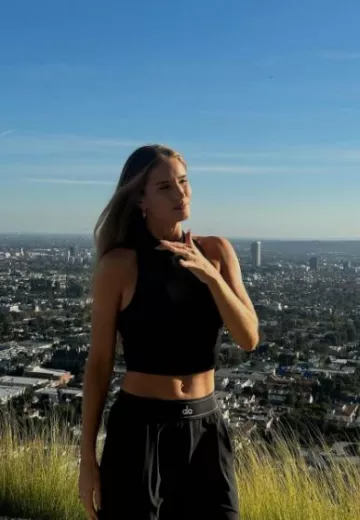 Tiffany & Co. Tiffany Lock Earrings in Yellow Gold, Medium worn by Rosie Huntington-Whiteley on her Instagram Post on December 9, 2023