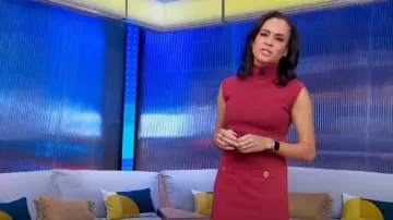 Ann Taylor Wide Shoulder Mock Neck Sweater Shell worn by Linsey Davis as seen in Good Morning America on January 4, 2024