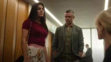Jupe plissée à imprimé floral Weekend Max Mara Garbo portée par Sonia Spears (Silvia Colloca) comme on le voit dans The Twelve (S01E05)