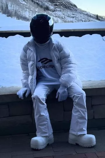 Balenciaga 3B Sports Icon Ski Puffer worn by Kim Kardashian on her Instagram post on January 5, 2024