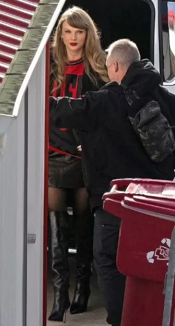 Khaite Keene Skirt worn by Taylor Swift at Kansas City Chiefs Vs Buffalo Bills Game, on December 10, 2023