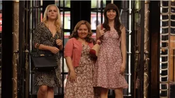 Vestido de fiesta bordado de Betsey Johnson usado por Stephanie (Whitney Cummings) en el vestuario de la película Made of Honor