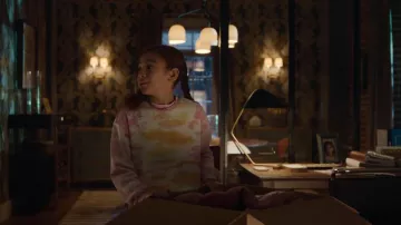 Conjunto de sudadera de 2 piezas de H&M usado por Lizzie Alexander (Celestina Harris) como se ve en Dr. Death (T02E06)