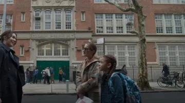 Sezane Suzon Coat Plaid worn by Laura (Kaitlin Kelly) as seen in Dr. Death (S02E07)