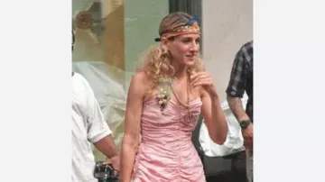 El bolso Bulgari usado por Sarah Jessica Parker en el set de Sex and The City (Temporada 4, Episodio 11)