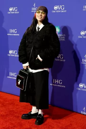 Mocassins Gucci Lug Sole portés par Billie Eilish lors du gala des prix du Festival du film de Palm Springs le 4 janvier 2024