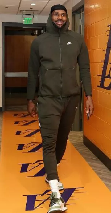Nike Sequoia Olive Green Zip Fleece Hoodie worn by LeBron James on the Instagram account @kingjames