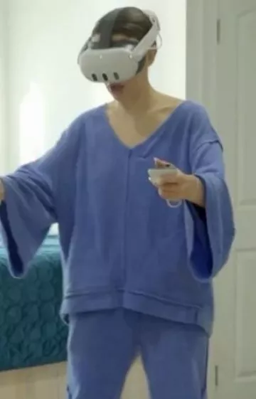 Casque Meta Quest 3 Vr porté par Millie Bobby Brown sur le compte Instagram @milliebobbybrown