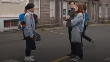 Converse Chuck Tay­lor All Star worn by Fox (Sophia Powers) as seen in Son of a Critch (S01E03)