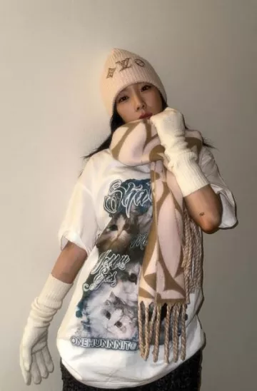 Louis Vuitton Lv Headline Beanie worn by Taeyeon on her Instagram Post on December 16, 2023