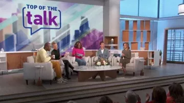 Nike Air Jordan 1 Mid SE Taupe Haze Sneakers worn by Akbar Gbaja-Biamila as seen in The Talk on January 5, 2024