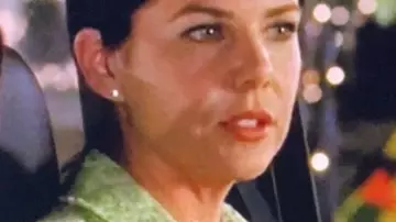 El abrigo de Lorelai Gilmore (Lauren Graham) en Gilmore Girls (T05E21)
