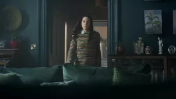 Suéter de cuello redondo de Chloé usado por Sarah Fenn (Elaine Cassidy) como se ve en Santuario: Cuento de brujas (T01E04)