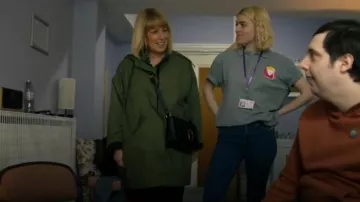 Mango Zaida Bag worn by Anne Stone (Fay Ripley) as seen in Finders Keepers (S01E01)