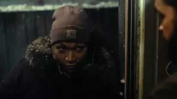 Carhartt Women's Rib Knit Beanie in Vintage Violet worn by Detective Evangeline Navarro (Kali Reis) as seen in True Detective (S04E01)