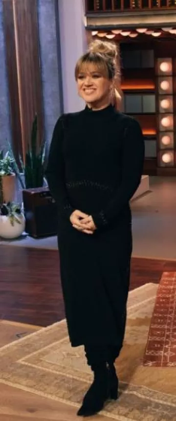 Elie Tahari the Azure Knit Midi-Dress worn by Kelly Clarkson at the Kelly Clarkson Show 5.54  on January 15, 2024