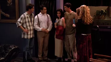 Chemise en flanelle portée par Chandler Bing (Matthew Perry) dans Friends (S01E06)