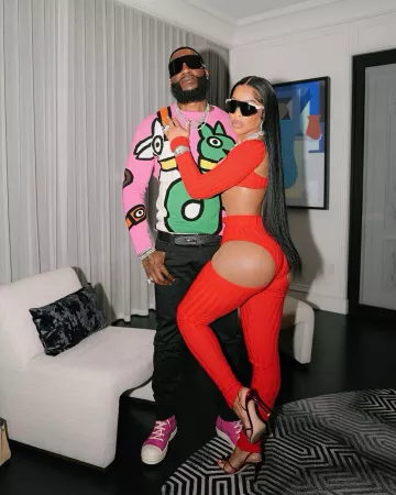 Gafas de sol Gucci Black Upside-Down Mask (GG1637S) usadas por Gucci Mane en la cuenta de Instagram @laflare1017