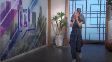 Gucci Ace Sneaker With Bees And Stars worn by Amanda Kloots as seen in The Talk on January 23, 2024