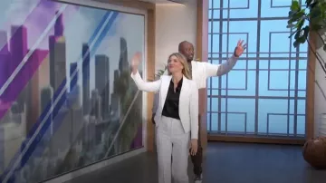 Veronica Beard Judy Pants porté par Amanda Kloots comme on le voit dans The Talk le 19 janvier 2024