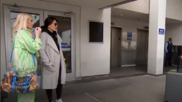 Chaqueta Adidas by Stella McCartney Mujer Verde Claro Talla Poliamida Reciclada usada por Erika Girardi como se ve en The Real Housewives of Beverly Hills (T13E13)