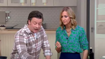 Sobrecamisa de cuadros regulares de Topman usada por Jamie Oliver como se ve en Good Morning America el 23 de enero de 2024