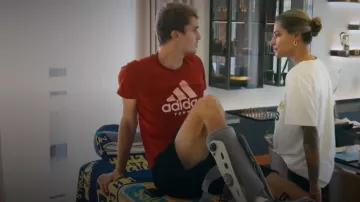 T-shirt Adidas Tennis Logo porté par Alexander Zverev dans Break Point (S02E04)