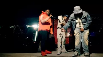 Chaleco acolchado Diesel Bright Orange D-Oval 'Rolf' usado por Blac Youngsta en Blac Youngsta, Lil Migo, Trapionn - Plugged N (Video oficial)