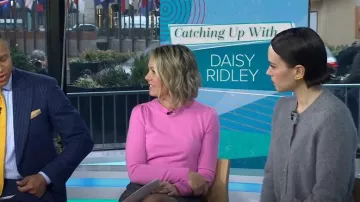 Banana Republic Washable Merino Wool Puff-Sleeve Sweater worn by Dylan Dreyer as seen in Today on January 26, 2024