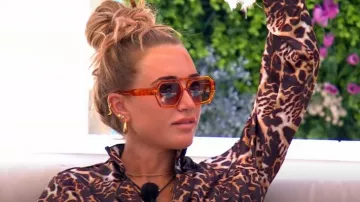 Pijama de plumas de leopardo Boohoo usado por Georgia Harrison como se ve en Love Island: All Stars (T01E12)