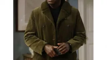 Hombre Abrigo Largo Verde Dembe Zuma (Hisham Tawfiq) en Lista Negra