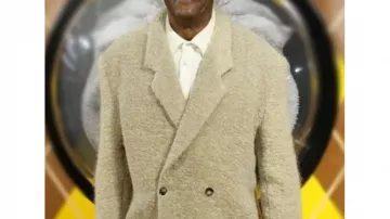 Men White Fur Coat of Self (Samuel L. Jackson) in Samuel L. Jackson: Did I Stutter?