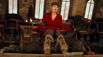 Consigue el aspecto de Los ángeles de Charlie: A todo gas: Dylan Sanders (Drew Barrymore) lleva trajes de acrobacias rojas en la película