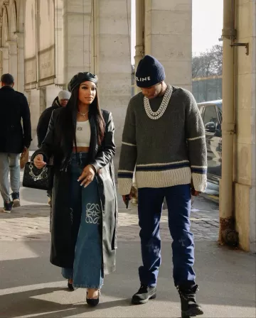 Celine Navy Blue Logo Ribbed Beanie worn by A Boogie wit da Hoodie on the Instagram account @aboogievsartist