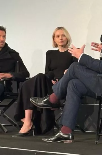 Manolo Blahnik Carolyne Zapatos de tacón destalonados usados por Carey Mulligan Maestro en la proyección de Londres el 26 de enero de 2024