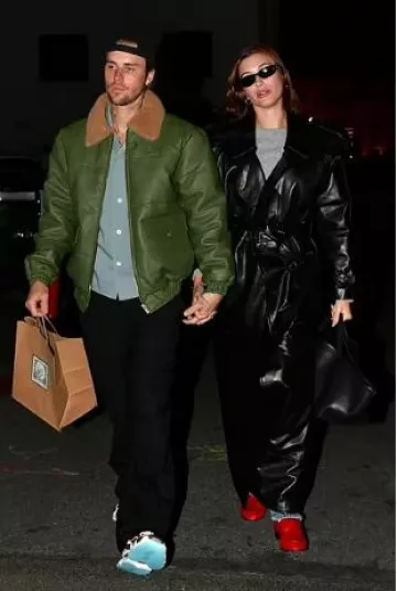 The Row Idaho Bag worn by Hailey Baldwin in Beverly Hills on January 26, 2024