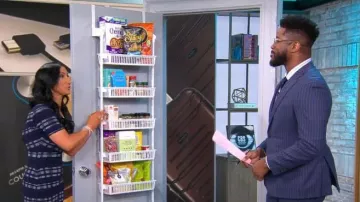 Vestido de punto asimétrico a cuadros Milly Directional usado por Elizabeth Werner visto en CBS Mornings el 11 de enero de 2024