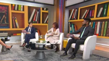 Vestido de punto de patchwork de Proenza Schouler usado por Gayle King como se ve en CBS Mornings el 17 de enero de 2024