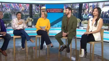 Botines de cuero Wandler Isa usados por Jamie Chung como se ve en Today el 26 de enero de 2024