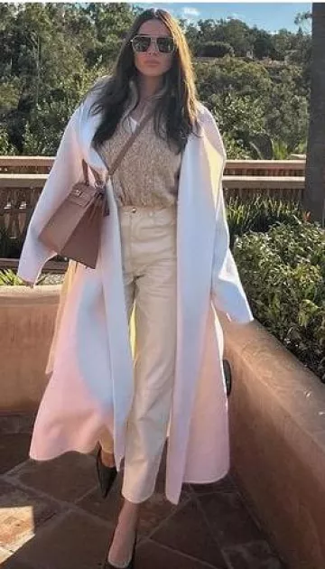 Sac Hermès Togo Kelly porté par Olivia Culpo sur son Instagram le 28 janvier 2024