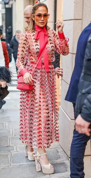 Le Specs Gafas de sol 'the Thirst' usadas por Jennifer Lopez en París el 24 de enero de 2024