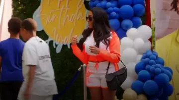 Ensemble short à manches longues Laer Mall porté par Toya Bush-Harris dans Married to Medicine (S10E11)