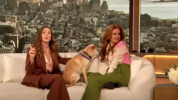 Celine Medi­um Mail­lon Tri­om­phe Belt worn by Drew Barrymore as seen in The Drew Barrymore Show on January 29, 2024