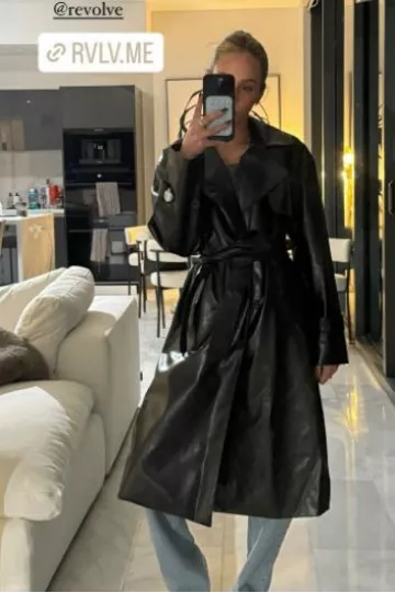 Re/Done Easy Straight Mid Rise Distressed Jeans worn by Alix Earle on her Instagram Story on January 29, 2024