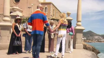 Collar de cinturón de cadena CC de plata de Chanel usado por Dorit Kemsley como se ve en The Real Housewives of Beverly Hills (T13E14)