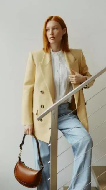 Camisa de Isabel Marant Ramsey usada por Meredith Duxbury en su Instagram el 1 de febrero de 2024